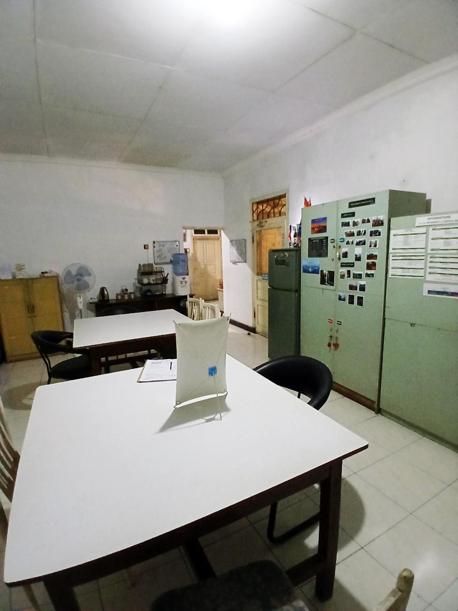 Moshi Moshi Hostel Probolinggo Kültér fotó
